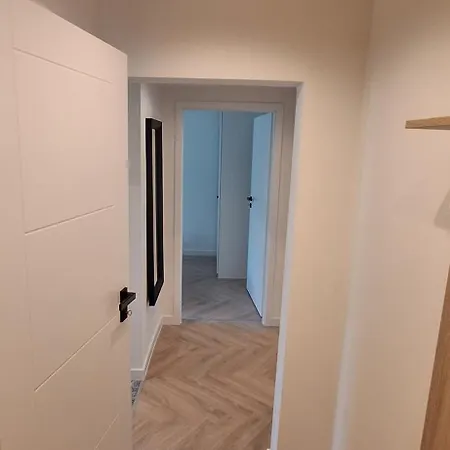 Saturna Apartment *